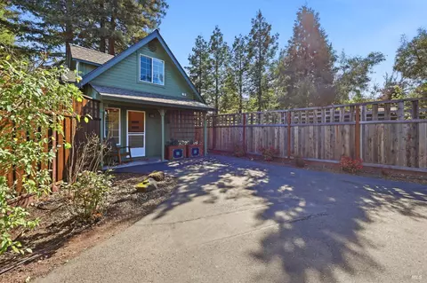 Exterior - 180-178 Barrio Way, Windsor, CA 95492 photo 4 of 20