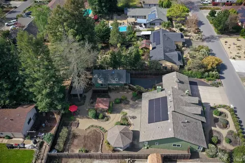 View/Area - 180-178 Barrio Way, Windsor, CA 95492 photo 4 of 5