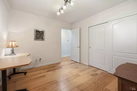 Bedroom - 180-178 Barrio Way, Windsor, CA 95492 photo 10 of 14