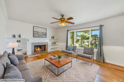 Living - 180-178 Barrio Way, Windsor, CA 95492 photo 2 of 8