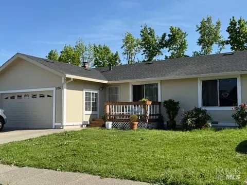 2560 Campbell Dr, Santa Rosa, CA 95407