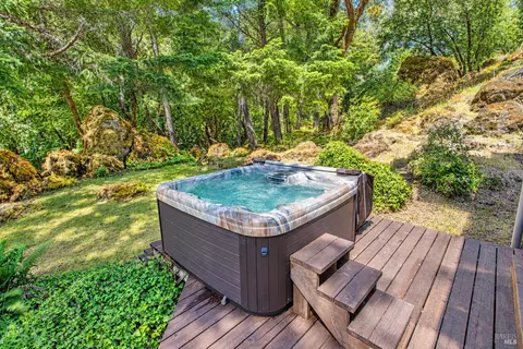 Exterior - 26961 Poppy Dr, Willits, CA 95490 photo 7 of 8