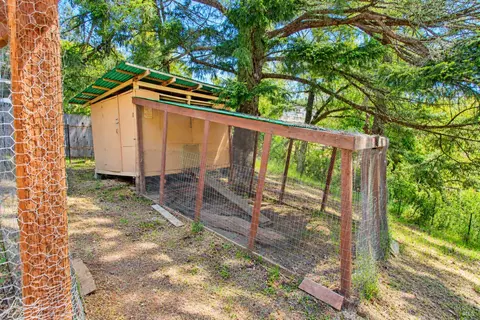 Exterior - 26961 Poppy Dr, Willits, CA 95490 photo 6 of 8