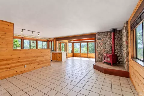 Living - 26961 Poppy Dr, Willits, CA 95490 photo 1 of 3