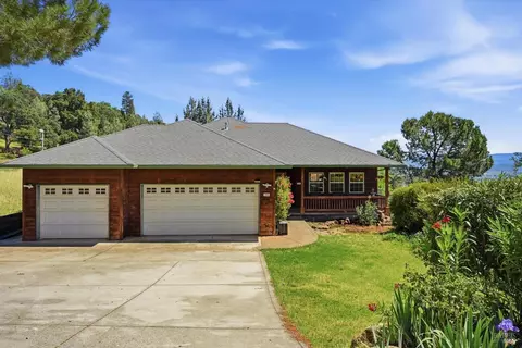 17860 Deer Hill Rd, Hidden Valley Lake, CA 95467