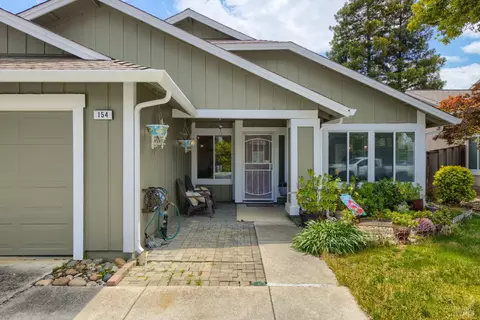 Exterior - 154 Hawk Ct, Vacaville, CA 95687 photo 4 of 7