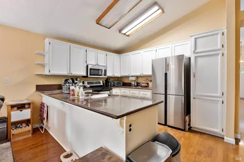 Kitchen - 154 Hawk Ct, Vacaville, CA 95687 photo 1 of 1