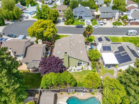 View/Area - 154 Hawk Ct, Vacaville, CA 95687 photo 5 of 5
