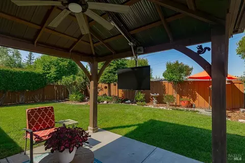 190 Olympic Cir, Vacaville, CA 95687 photo 42