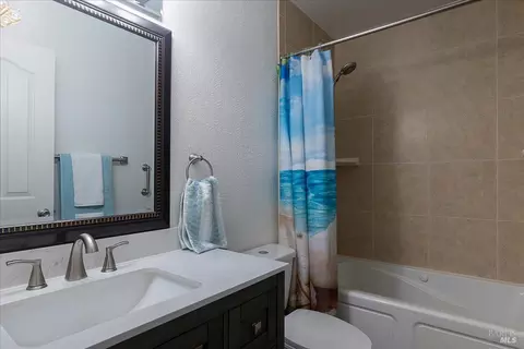 190 Olympic Cir, Vacaville, CA 95687 photo 20