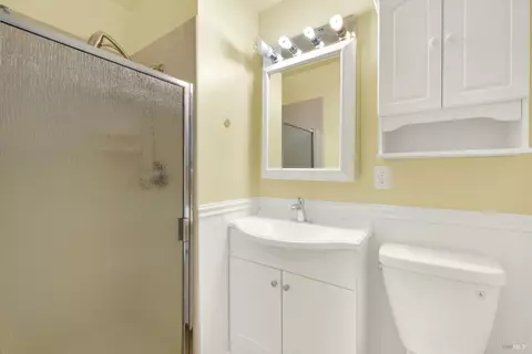 Bath - 362 Deanza Dr, Vallejo, CA 94589 photo 3 of 4