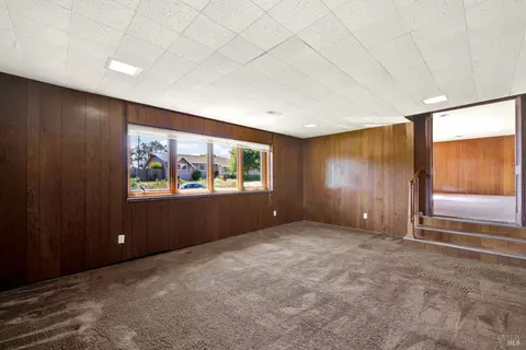 Living - 362 Deanza Dr, Vallejo, CA 94589 photo 10 of 10
