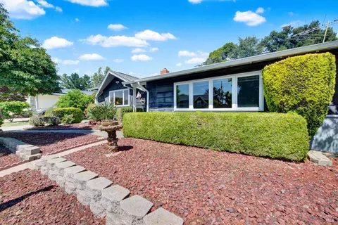 Exterior - 362 Deanza Dr, Vallejo, CA 94589 photo 8 of 20