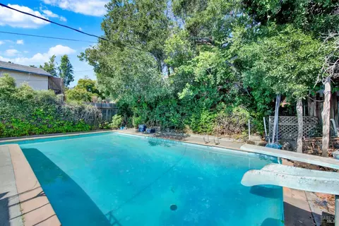 Exterior - 362 Deanza Dr, Vallejo, CA 94589 photo 13 of 20