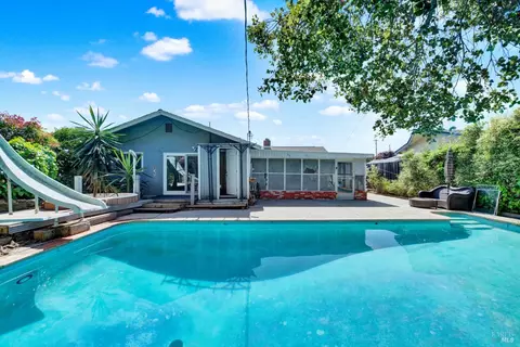 Exterior - 362 Deanza Dr, Vallejo, CA 94589 photo 11 of 20