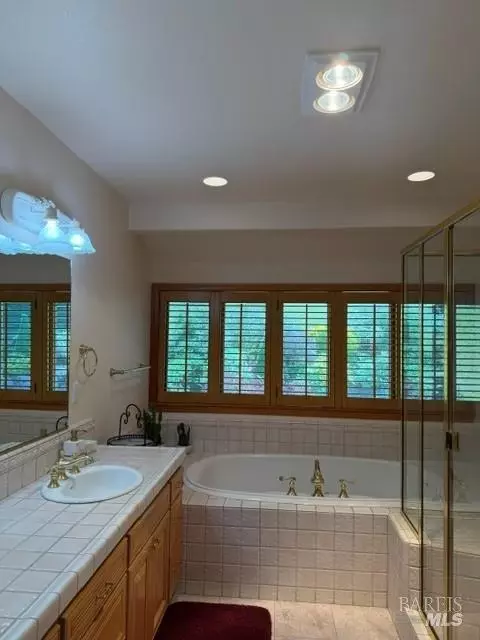 Bath - Undisclosed, Occidental, CA 95465 photo 1 of 2