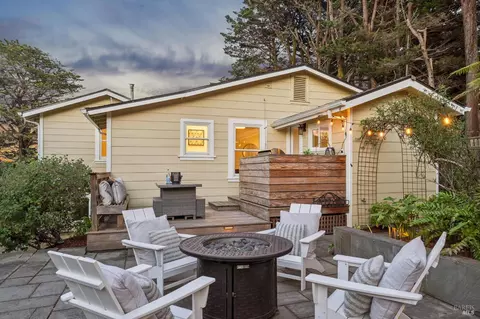 Exterior - 215 Chapman Dr, Corte Madera, CA 94925 photo 5 of 23