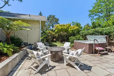 Exterior - 215 Chapman Dr, Corte Madera, CA 94925 photo 7 of 23