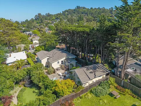 View/Area - 215 Chapman Dr, Corte Madera, CA 94925 photo 1 of 1