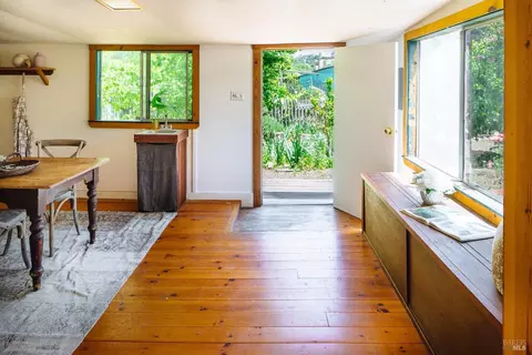 Entry Way - 210 W 3rd St, Cloverdale, CA 95425 photo 5 of 5
