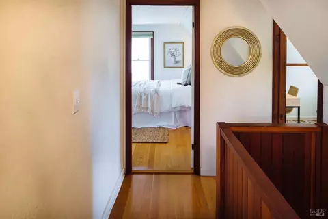 Entry Way - 210 W 3rd St, Cloverdale, CA 95425 photo 4 of 5