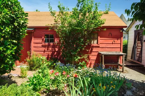 Exterior - 210 W 3rd St, Cloverdale, CA 95425 photo 19 of 19
