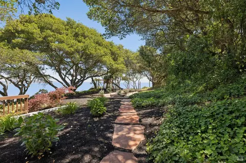 Exterior - 4200 Paradise Dr, Tiburon, CA 94920 photo 7 of 16