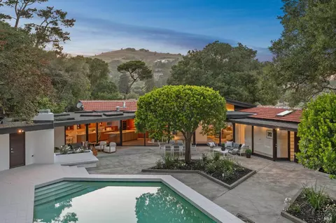 Exterior - 4200 Paradise Dr, Tiburon, CA 94920 photo 15 of 16