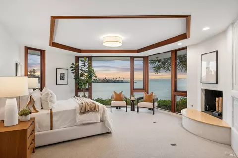 Bedroom - 4200 Paradise Dr, Tiburon, CA 94920 photo 2 of 9
