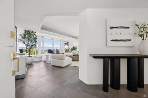 Entry Way - 4200 Paradise Dr, Tiburon, CA 94920 photo 2 of 4
