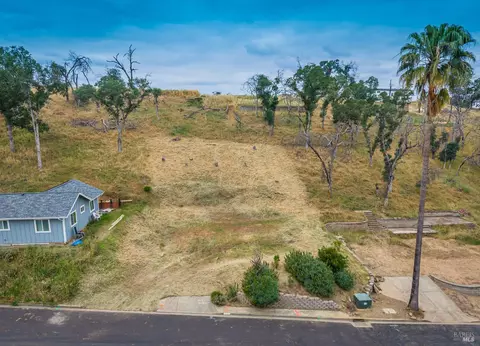 1093 Headlands Dr, Napa, CA 94558