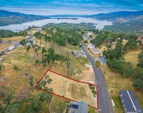1093 Headlands Dr, Napa, CA 94558