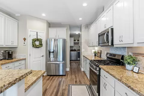 302 Robert Way, Napa, CA 94558 photo 9