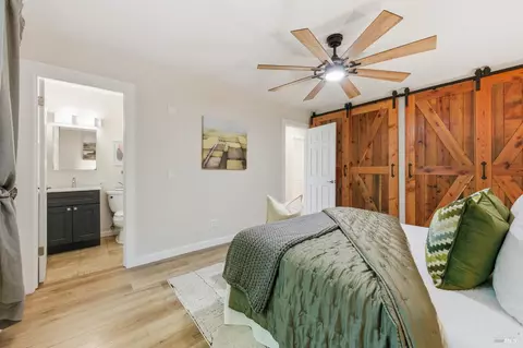 Bedroom - 26 Queens Ct, Napa, CA 94558 photo 1 of 6