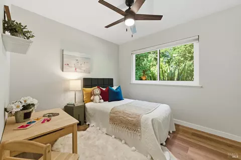 Bedroom - 26 Queens Ct, Napa, CA 94558 photo 4 of 6