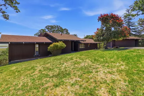 310 Crest Rd, Novato, CA 94945