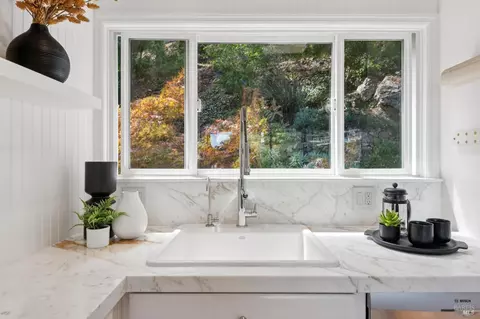 Kitchen - 69 Crescent Ave, Sausalito, CA 94965 photo 3 of 5