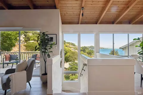 Entry Way - 69 Crescent Ave, Sausalito, CA 94965 photo 2 of 4