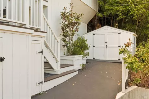 Exterior - 69 Crescent Ave, Sausalito, CA 94965 photo 11 of 12