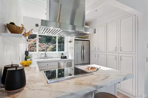 Kitchen - 69 Crescent Ave, Sausalito, CA 94965 photo 4 of 5