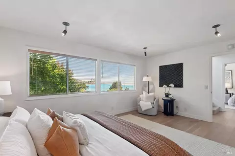 Bedroom - 69 Crescent Ave, Sausalito, CA 94965 photo 4 of 4