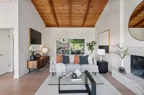 Living - 69 Crescent Ave, Sausalito, CA 94965 photo 4 of 7