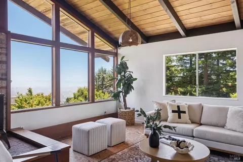 Living - 1528 Summit Rd, Berkeley, CA 94708 photo 9 of 10