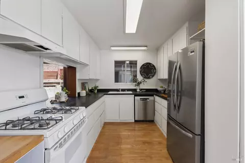 Kitchen - 1528 Summit Rd, Berkeley, CA 94708 photo 2 of 3