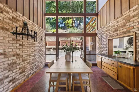 Dining - 1528 Summit Rd, Berkeley, CA 94708 photo 3 of 6