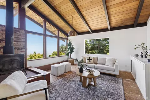 Living - 1528 Summit Rd, Berkeley, CA 94708 photo 8 of 10