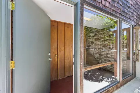 Entry Way - 1528 Summit Rd, Berkeley, CA 94708 photo 3 of 9