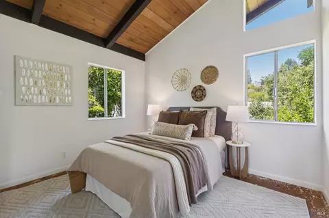 Bedroom - 1528 Summit Rd, Berkeley, CA 94708 photo 4 of 4