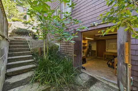 Exterior - 1528 Summit Rd, Berkeley, CA 94708 photo 9 of 13
