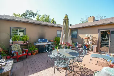 Exterior - 621 La Cadena St, Vallejo, CA 94590 photo 11 of 17
